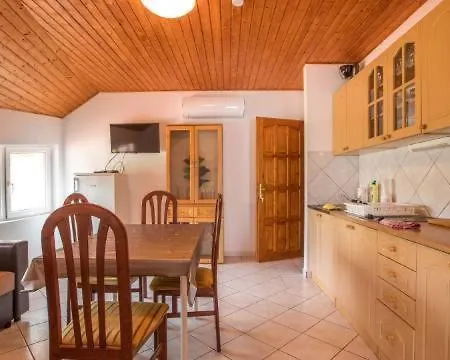 Hullám 2 Apartamento *